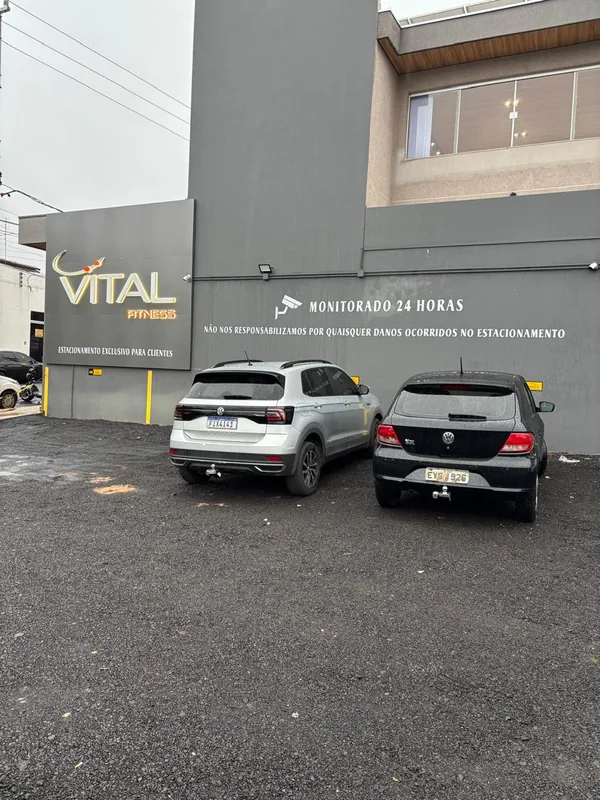Sinalização externa da Vital Fitness