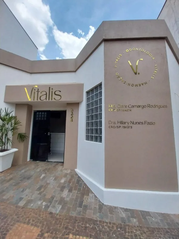Letras e identificação da Vitalis